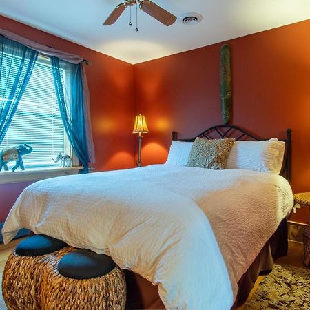 Emilyville Inn Campbellford Экстерьер фото