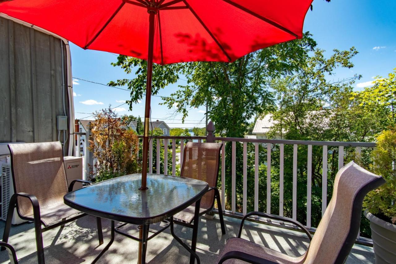 Emilyville Inn Campbellford Экстерьер фото